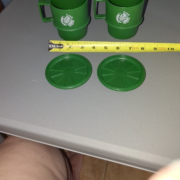 Vintage Green Tupperware Mugs with dove Design Christmas - Picture 2 of 9
